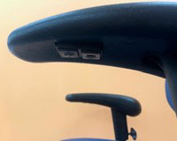 机仕事に最適? 昇降椅子&スタンディング車いす2